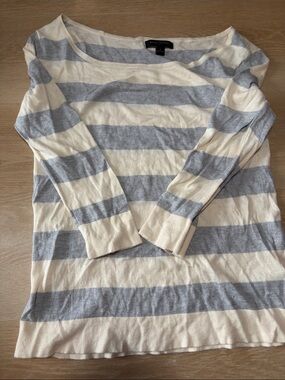 Banana Republic Cream and Light Gray Striped Boatneck sweater